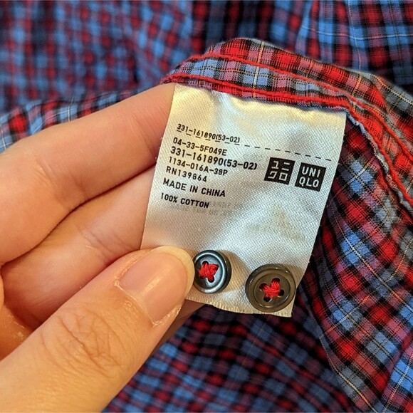 Uniqlo Men's Size Medium Long Sleeve Button Down Casual Check Pattern Shirt - Picture 4 of 4